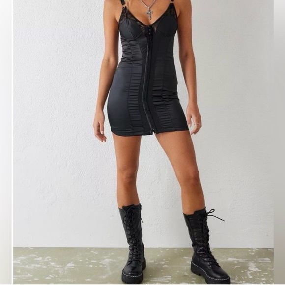 Urban Outfitters Black Satin Lace Corset Slip Dress size Large - Picture 2 of 8